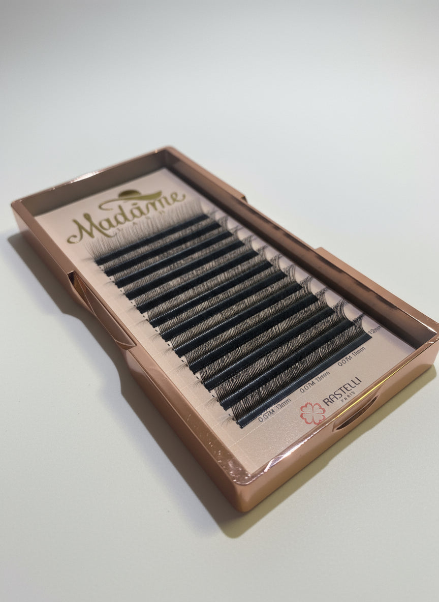 Pestanas M - Madame Lash (5D)